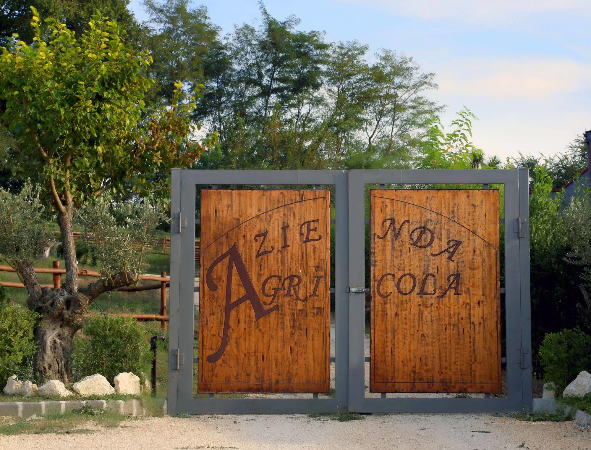 Agriturismo San Martino ポッツオーリ エクステリア 写真