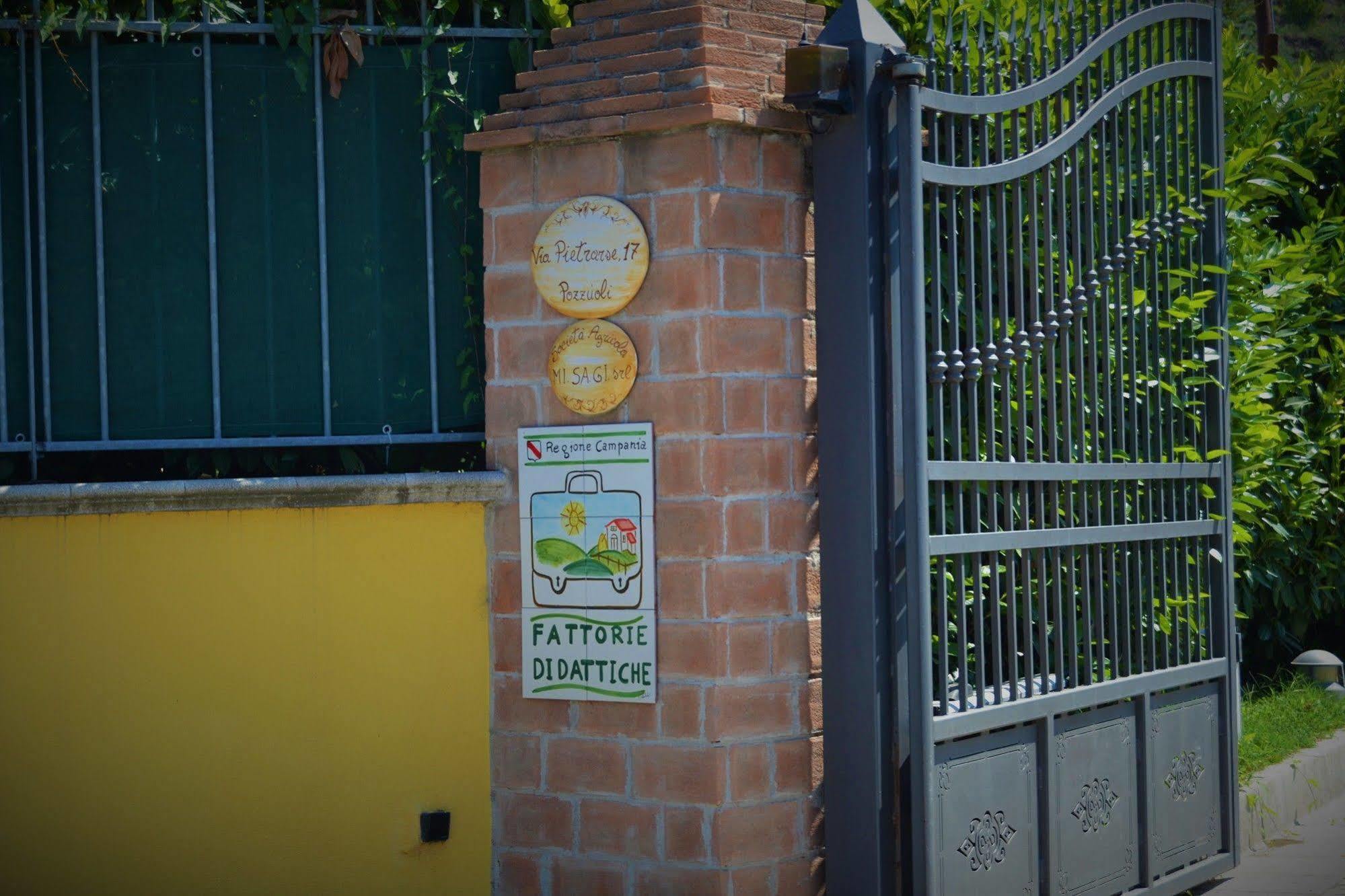 Agriturismo San Martino ポッツオーリ エクステリア 写真