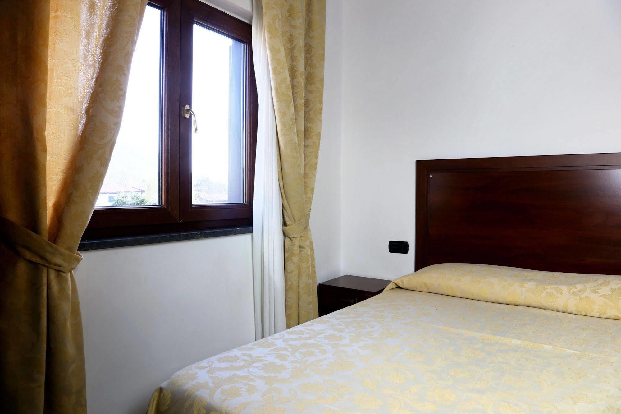 Agriturismo San Martino ポッツオーリ エクステリア 写真